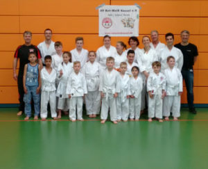 Gruppenfoto Karate Prüfung