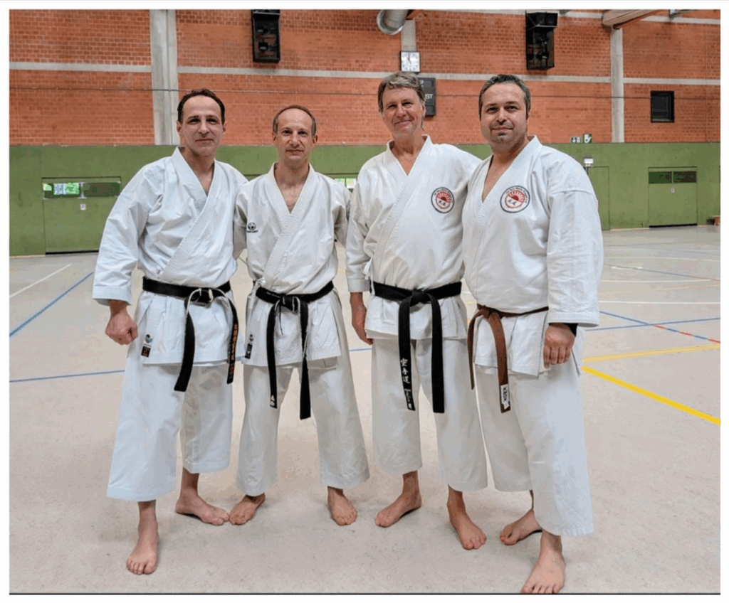 Mit guter Laune am Shotokan Tag, die RWK Karateka. Von links: Kosovar Morina, Dikran Krikorian, Jürgen Leister und Belal Chahrour.
